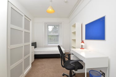 2 bed flat, Pennsylvania Road, Pennsylvania, Exeter, EX46DQ - Image 3